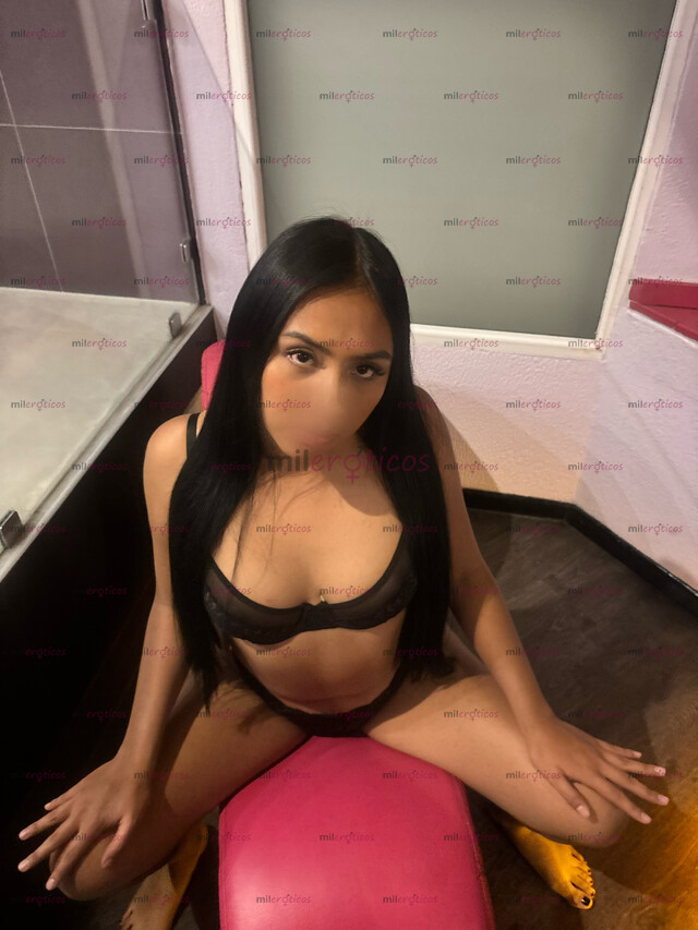 FOTOS DE MELANIE 18 AÑOS CALIENTE Y SÚPER COMPLACIENTE EN LA CAMA