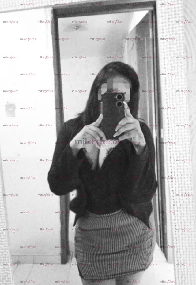 FOTOS DE CIERRA LOS OJOS Y DEJATE LLEVAR POR MIS ENCANTOS SOY COMPLACIENTE Y DIVERTIDA AM