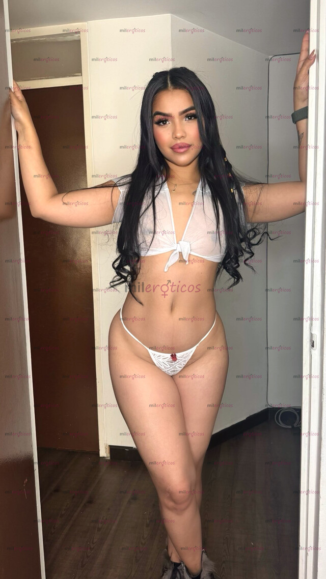 FOTOS DE CAMILA FLACA DELICIOSA PELINEGRA CON RICA COLA PARADITA VAGINA JUGOSITA VEN