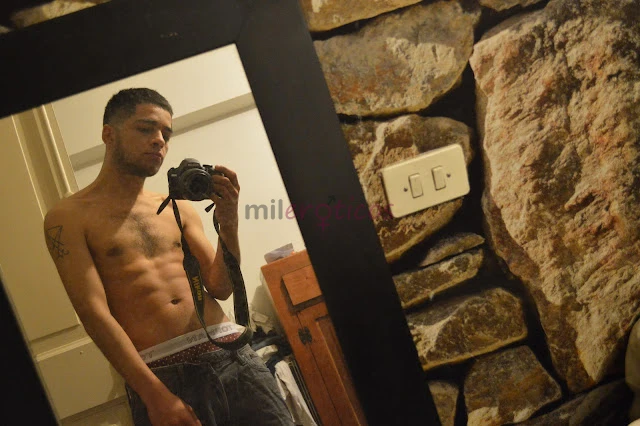 Me llamo borja tengo 27 anos mido 1 68 mtrs y peso 58 k soy trigueno velludo y con una dotacion de 20 cm grueso y lechero soy relajado y caliente nada...