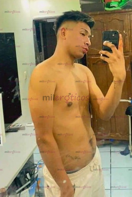 FOTOS DE CHAVITO INTER SUPER CACHONDO Y COMPLACIENTE.