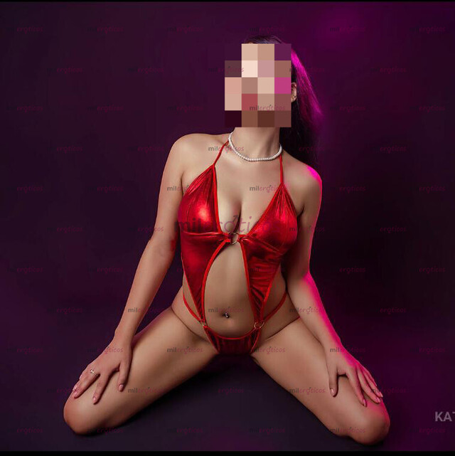 FOTOS DE SENOS RIKOS!!!Y APRETADITA PARA SER TU FANTASÍA BIEN JOVENCITA PARA TI AMOR