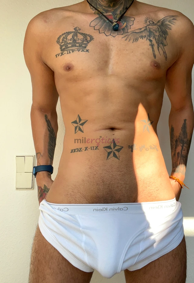 Hola soy camilo 24 anos chileno en puerto montt centro pichulon 21 cm pichula dura rica lechera pa mamarla x horas soy versatil tambien doy culito y t...