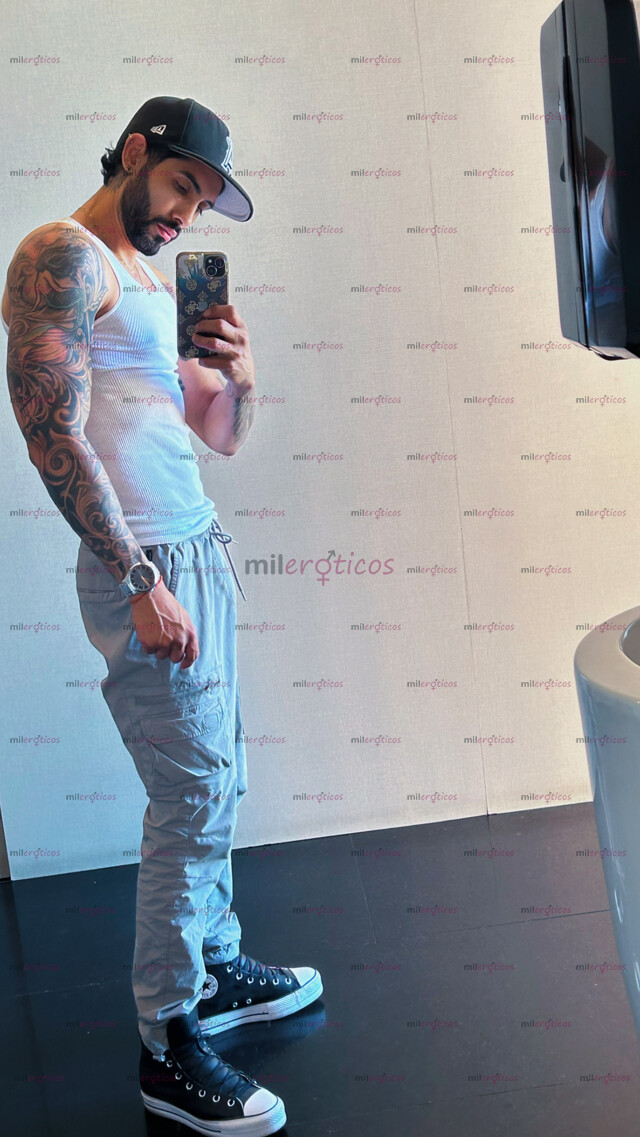 FOTOS DE MAXIMILIANO MACHO MODELO TATUADO EXCLUSIVO VERGON FIESTERO 21CM VIP CANCUN