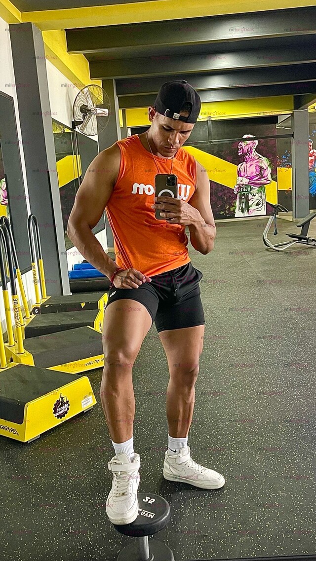 FOTOS DE MORENO EXTRANJERO PARA ENCUENTRO Y PASARLA RICO 21 CM