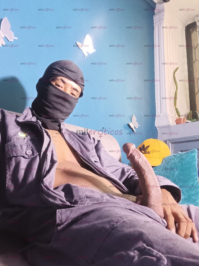 FOTOS DE NEGRO FLACO ALTO DISPONIBLE PARA CUMPLIR TUS DESEOS