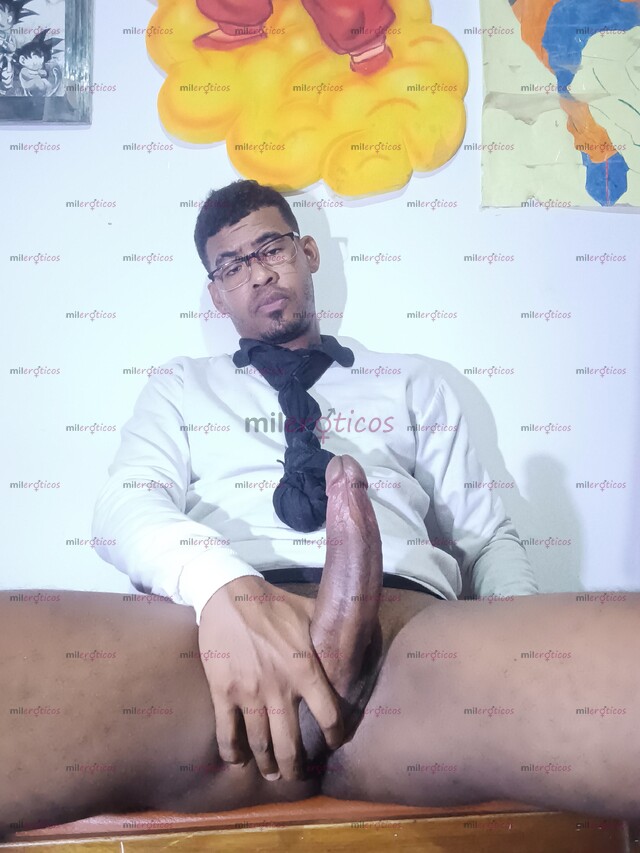 FOTOS DE NEGRO FLACO ALTO DISPONIBLE PARA CUMPLIR TUS DESEOS