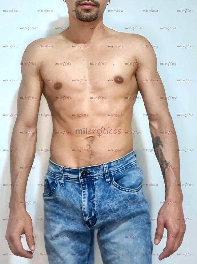 FOTOS DE MASAJE PARA HOMBRE DEJATE CONSENTIR Y RELAJA TU CUERPO Y MENTE EN ESTA NAVIDAD.