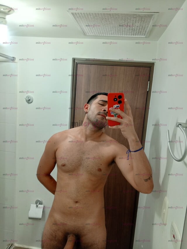 FOTOS DE JOVEN CALEÑO, ESBELTO ,VELLUDO Y MUY VARONIL.