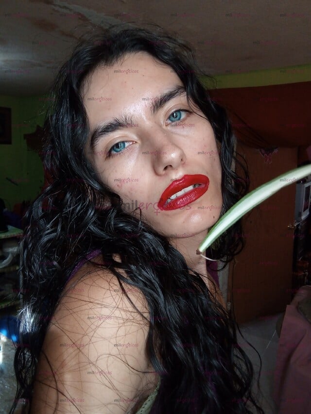 FOTOS DE SOY UNA NIÑA DE 20 AÑOS DE EDAD. SOY CHICA TRANSEXUAL. SIEMPRE USO VESTIDOS.