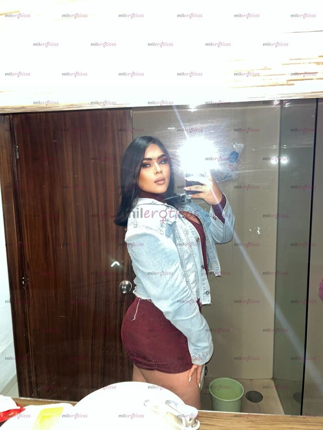 FOTOS DE PELINEGRA, ALTA, JOVEN, EDUCADA Y COMPLACIENTE
