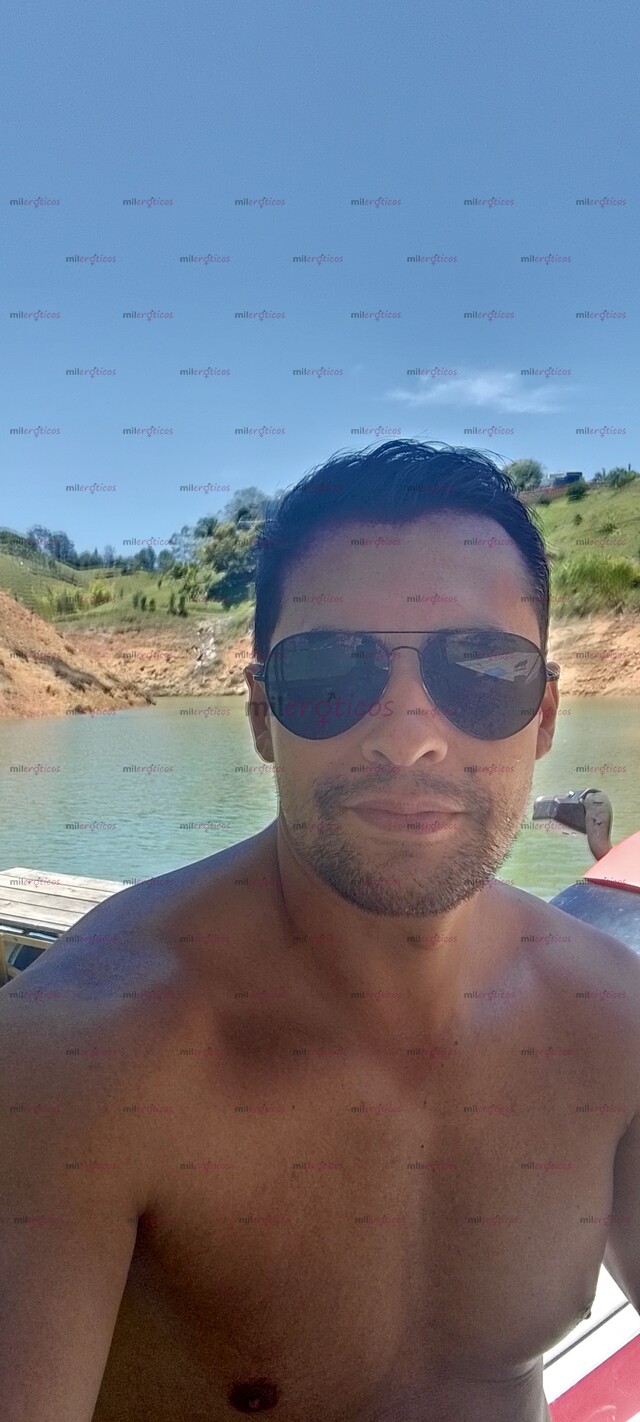 FOTOS DE HOMBRE SEXY, APASIONADO Y LISTO PARA COMPLACERTE