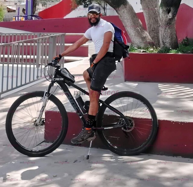 FOTOS DE NADADOR CACHONDO SEXOSERVIDOR BISEXUAL ACTIVO DE NICOLÁS ROMERO DESDE 600