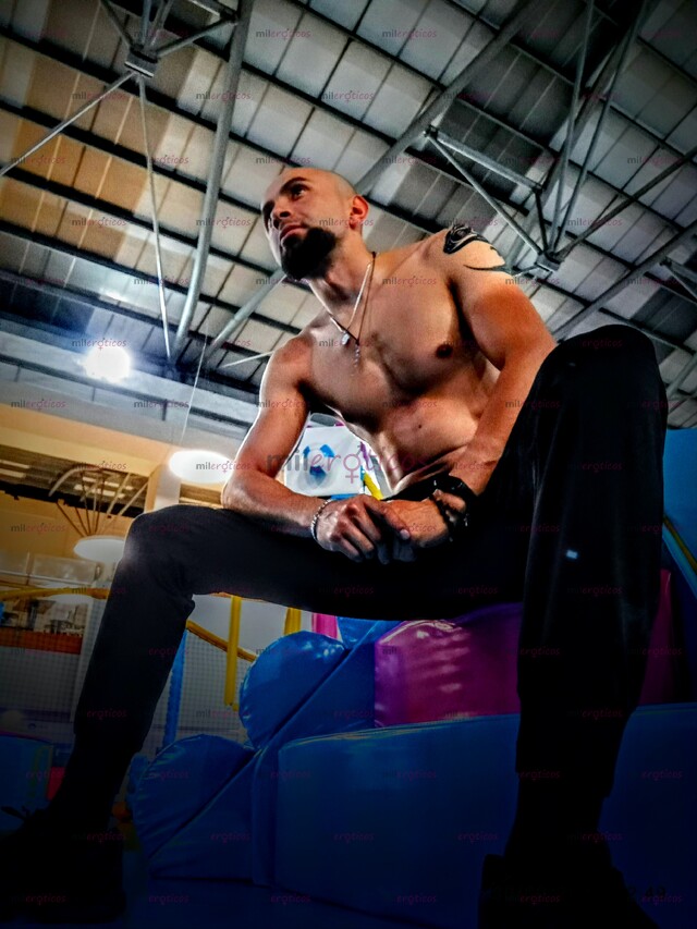 FOTOS DE HETERO MUY BUEN TRATO CON LAS DAMAS VERDADERO SIXPACK