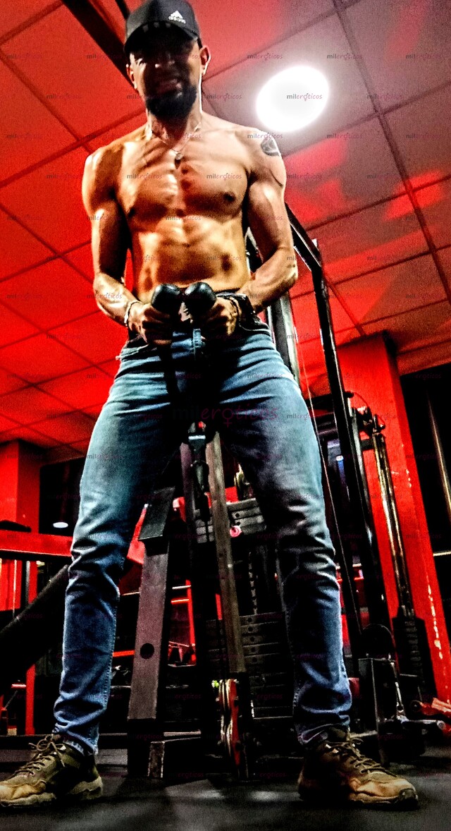 FOTOS DE HETERO MUY BUEN TRATO CON LAS DAMAS VERDADERO SIXPACK