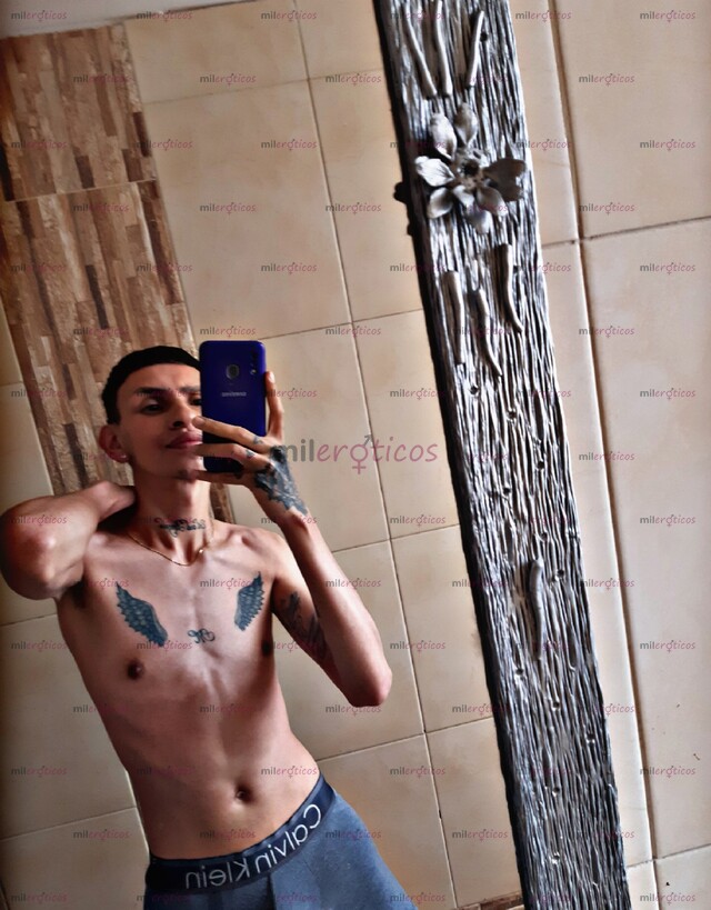 FOTOS DE POLLO PAISA VERGON, NALGON Y LECHERO DISPUESTO A COMPLACER TODOS TUS DESEOS INTI