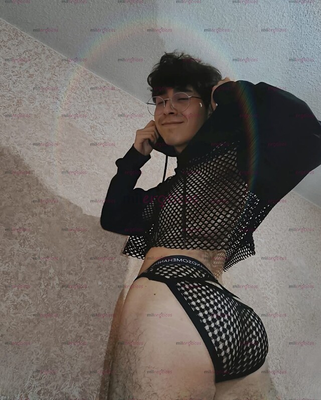 FOTOS DE CORCHO TWINK! TU SERVIDOR AMABLE Y ATENTO :3