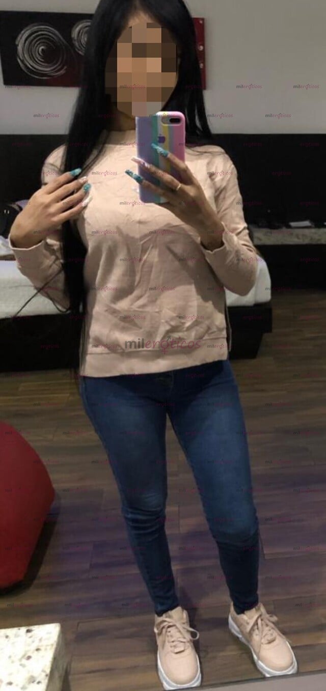 FOTOS DE HOLA AMORES SOY KARELY CHICA PETIT CARA LINDA DISPONIBLE LAS 24 HORAS