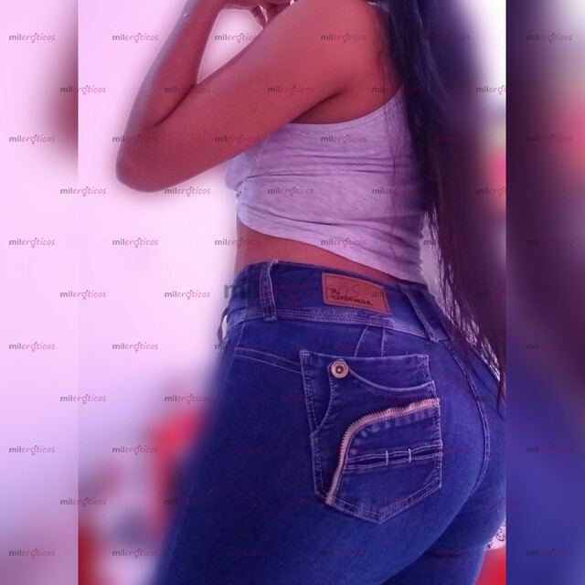 FOTOS DE HERMOSA PIEL CANELA DE ROSTRO ANGELICAL ME ENCANTA EL SEXO Y SÚPER DESCOMPLICADA