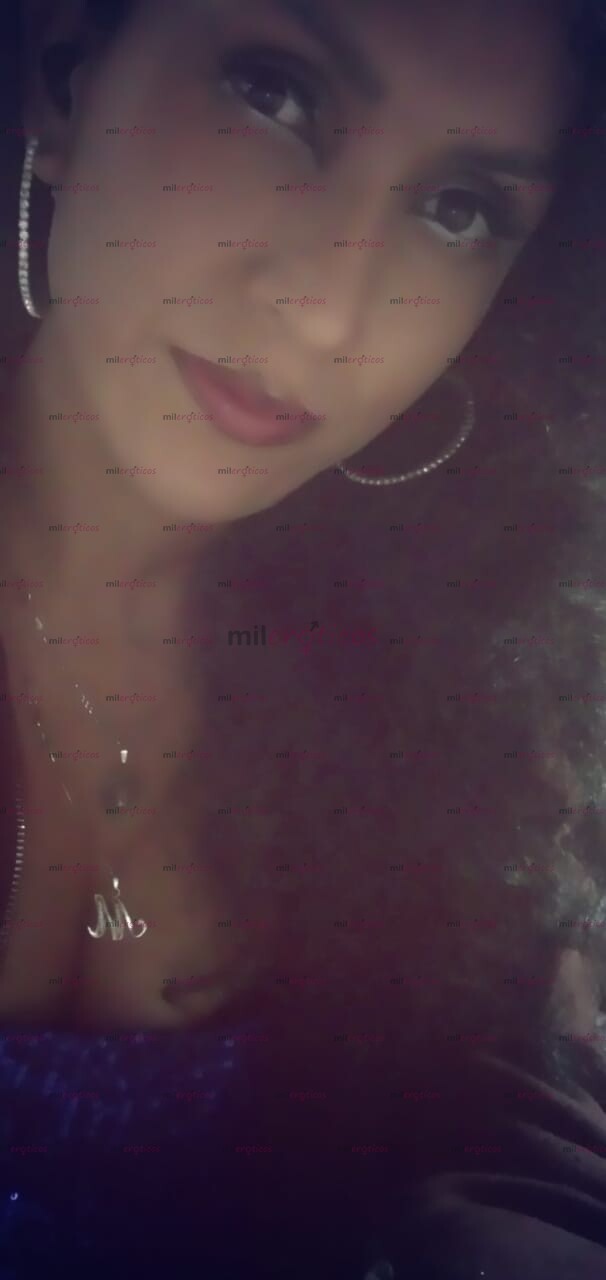 FOTOS DE MELANY MUY COMPLACIENTE EN LA CAMA Y SUMISA