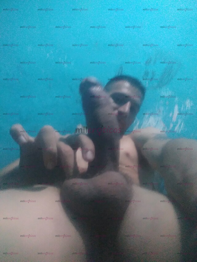 FOTOS DE DISPONIBLE MACHO EN LA CAMA DOMINANTE DISFRUTEMOS DE BUEN SEXO ESCRÍBEME