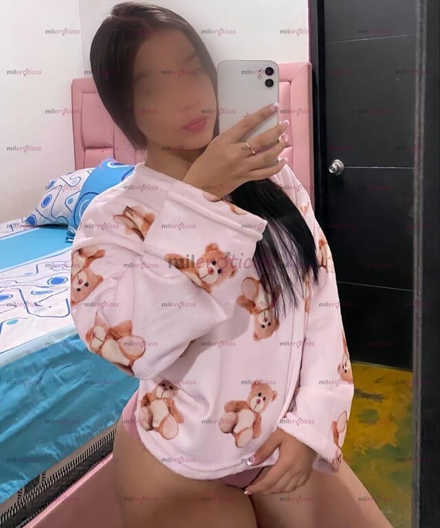 FOTOS DE SARA BONITA PUTITA JOVEN , ESTOY BIEN APRETADITA HAGO SQUIRT