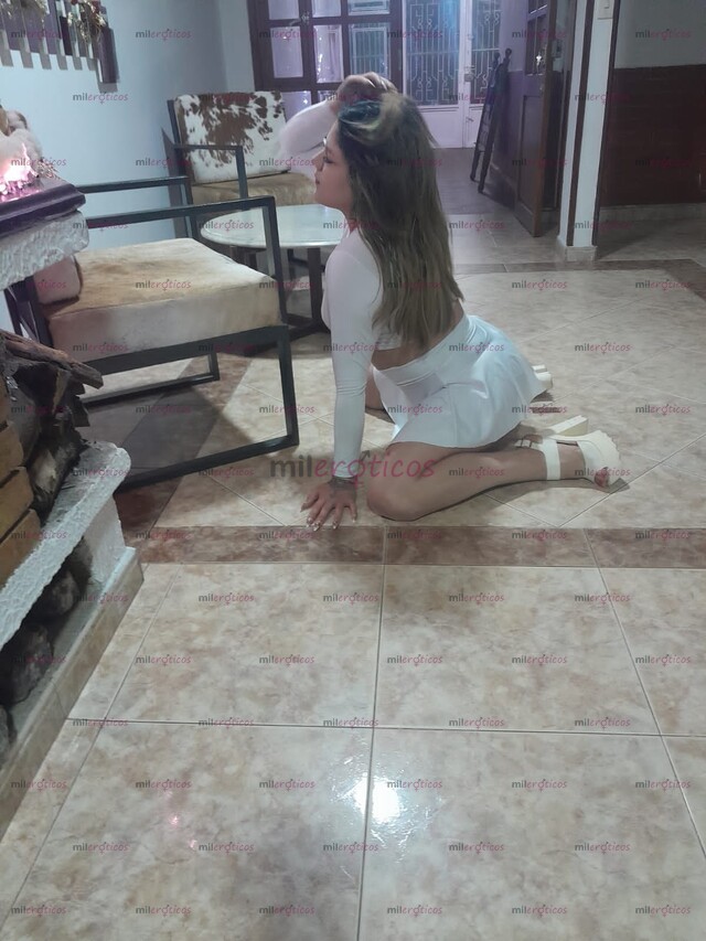 FOTOS DE POR PRIMERA VEZ EN BOGOTÁ, SOFÍA CHOCHITO APRETADITO Y CALIENTE SÚPER NINFÓMANA