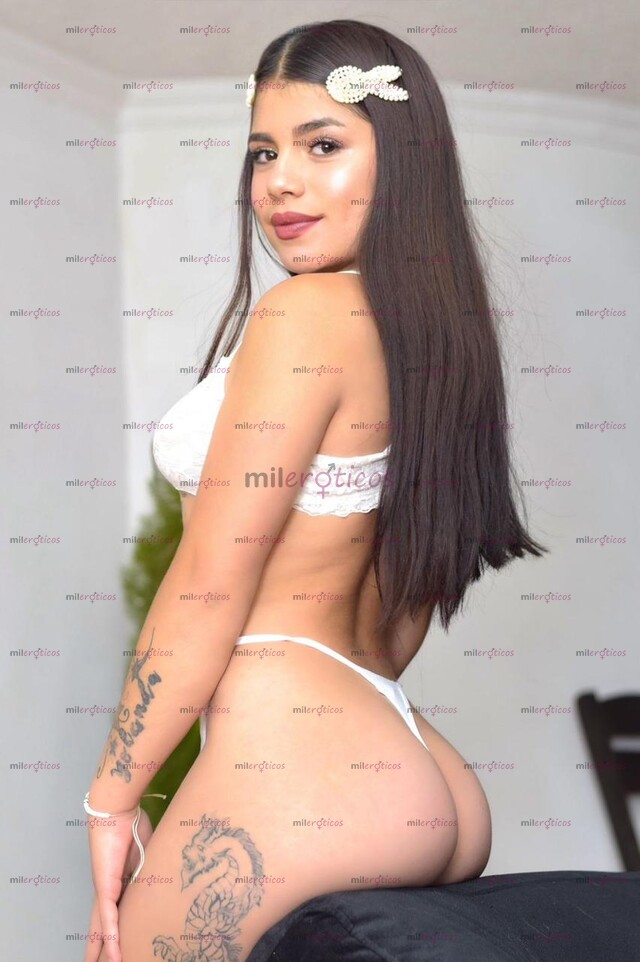 FOTOS DE RECIÉN LLEGADA A LA LOCALIDAD RICA JOVEN NALGONA DE 18 AÑOS