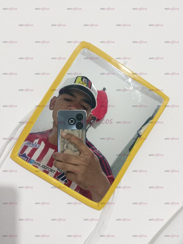 FOTOS DE COSTEÑO Y NEGRO DOS CHICHOS VERGONES PARA TI