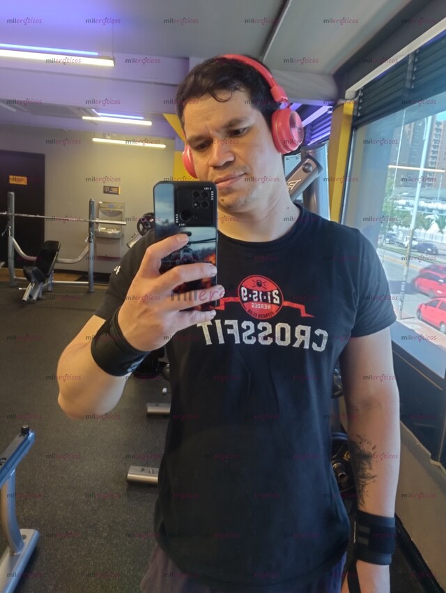 FOTOS DE HOLA SOY CHICO MUY ASIADO Y BUSCO PASAR EL RATO