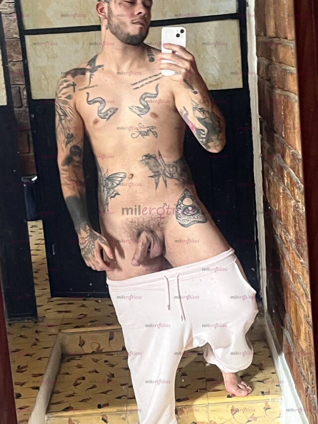 FOTOS DE JOVEN SERIO, TATUADO Y COMPLACIENTE! CON SITIO EN CIUDAD