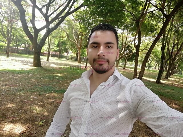 FOTOS DE JOVEN UNIVERSITARIO NUEVO EN EL MEDIO 100% REAL, ATIENDO SOLO MUJERES Y PAREJAS.