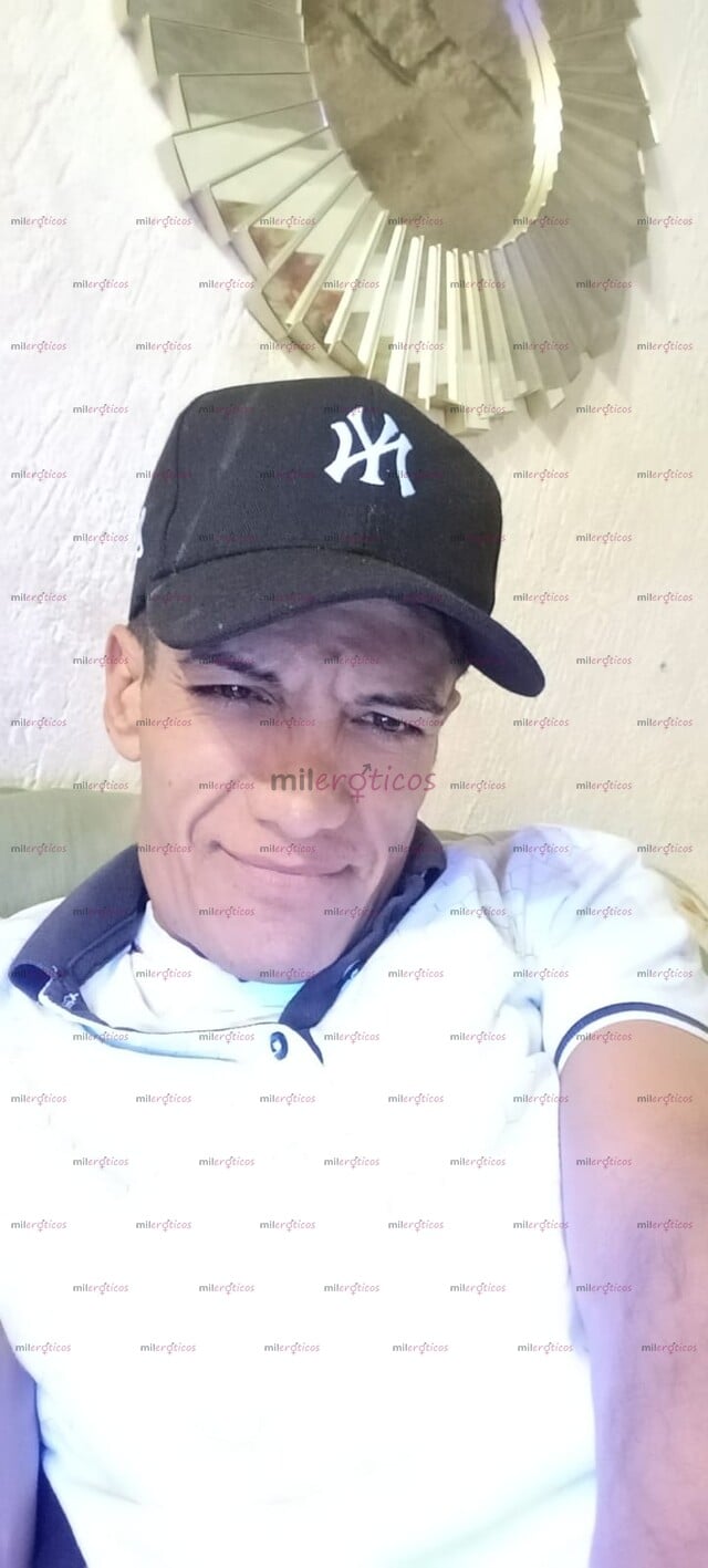 FOTOS DE CHICO GAY ÍNTER CUMPLIENDO TUS FANTASÍAS MÁS PERVERSAS