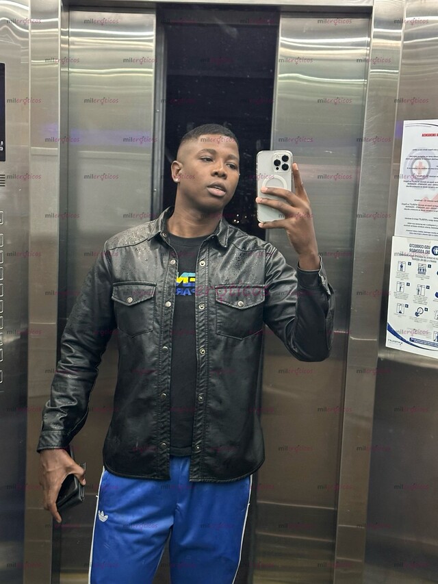 FOTOS DE NEGRO MACHO VERGON 22CM DE PLACER, SI TE GUSTA SER SUMISO ACÁ ESTÁ TU MACHO VERG