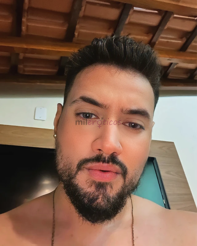 Opa espero que esteja tudo bem me chamo phelipe tenho 1 76 sou discreto masculino safado e disposto a te dar prazer tenho coxas grossas e atendo em qu...