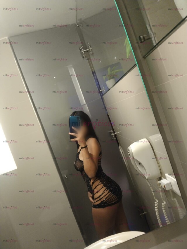 FOTOS DE ME LLAMO KELLY 130 ORAL AL NAT, UNA NENA MUY ATREVIDA EN LA CAMA