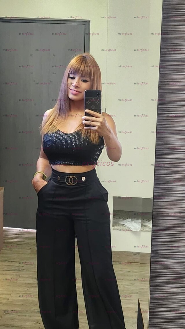 FOTOS DE ALESSANDRA GUAPÍSIMA,ELEGANTE CON CUERPAZO MUY ARDIENTE