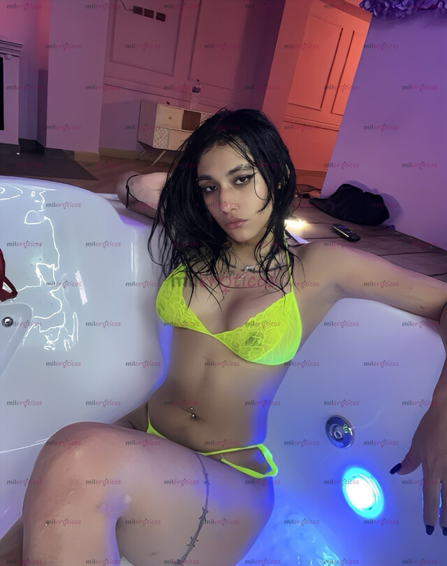 FOTOS DE ME LLAMO REBECA TENGO 19 AÑOS ESCORT VIP ANDO CACHONDA