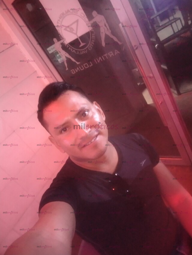 FOTOS DE ESCORT Y MASSEUR ALEXANDRO VERACRUZANO VERSÁTIL