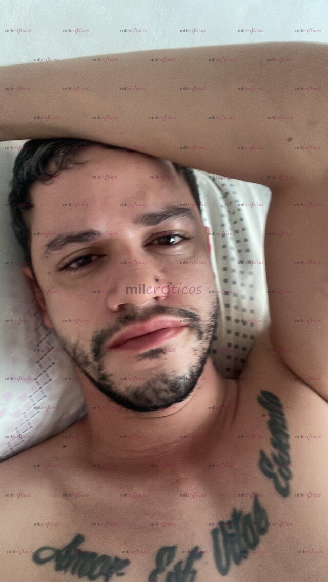 FOTOS DE JOVEN CALIENTE Y BIEN DOTADO! DISCRETO, GUAPO Y COMPLACIENTE.