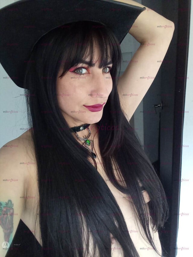 FOTOS DE NUEVA ! VICTORIA BLACK,ROCKERITA BUEN LÉXICO DOMINANTE