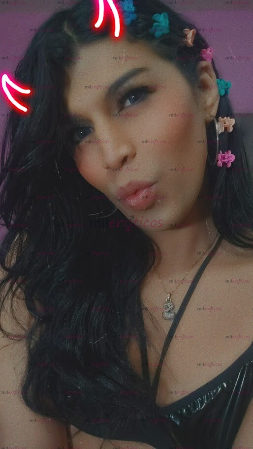 FOTOS DE HERMOSA CHICA TRANS PASIVA CON SITIO PRIVADO MUY SENXUAL Y EROTICA EN LA CAMA