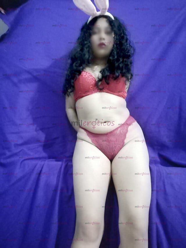 FOTOS DE LLORO GRITO Y TE SUPLICO POR TU PENE. METEMELA BIEN RICO PAPI HASTA VENIRTE
