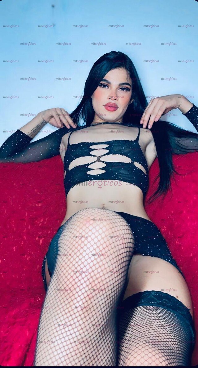 FOTOS DE HERMOSA TRANS CON CUERPO HERMOSO Y CARA ANGELICAL.