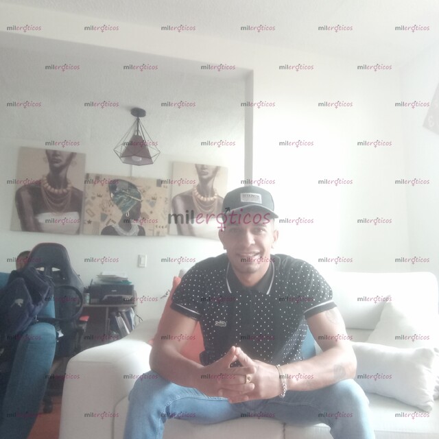 FOTOS DE MORENO VENEZOLANO CON 24CM DE DIVERSIÓN