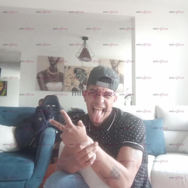 FOTOS DE MORENO VENEZOLANO CON 24CM DE DIVERSIÓN