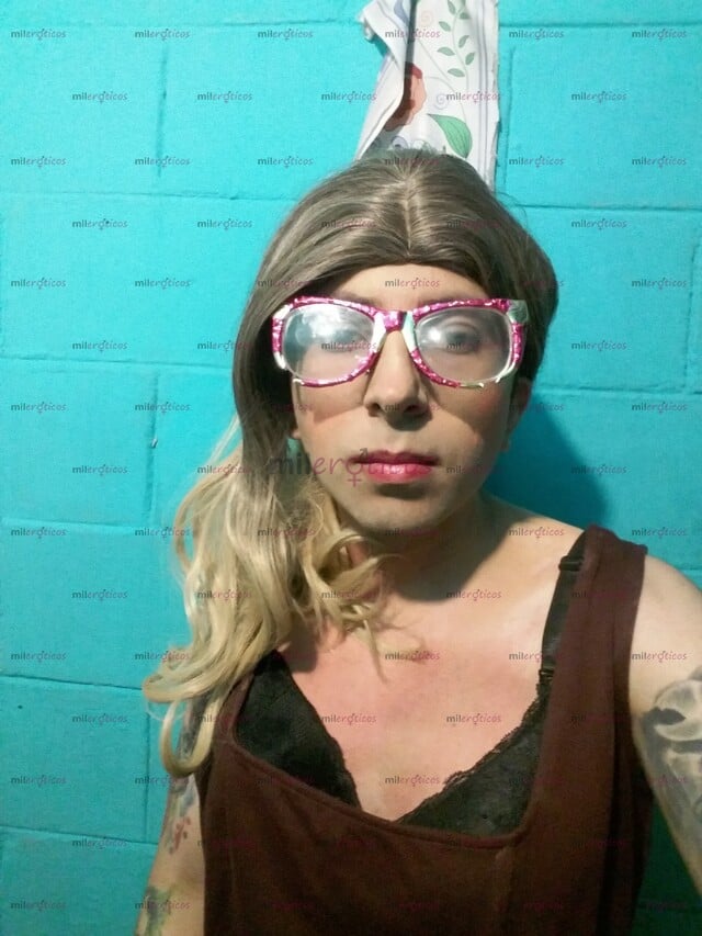 FOTOS DE HERMOSA TRANS GUERITA FLAQUITA BIEN APRETADITA Y MAMADORA DE BUEN VER Y BUENA VE