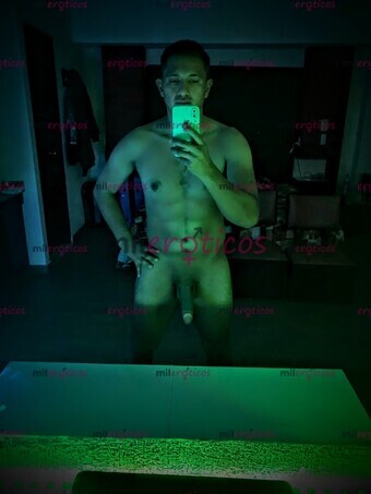 FOTOS DE MASAJISTA COMPLACIENTE DISCRETO DOTADO PROFESIONAL EN MI SERVICIO