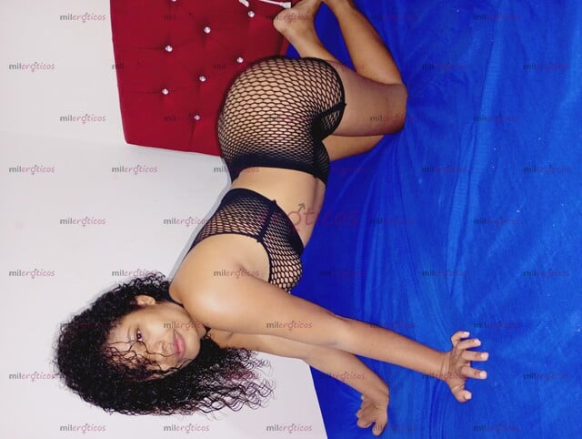 FOTOS DE ADRI CHICA AGUANTADORA SUMISA VENGA DISFRUTAME AMORES TENGO SITIO