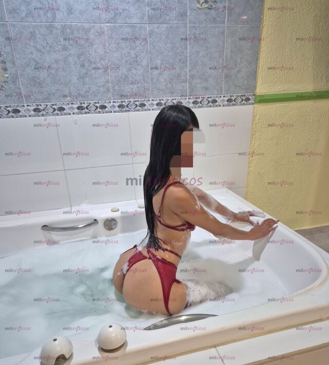 FOTOS DE FRIDA FLAQUITA DE 19 AÑOS ACADERADA NALGONA PELINEGRA